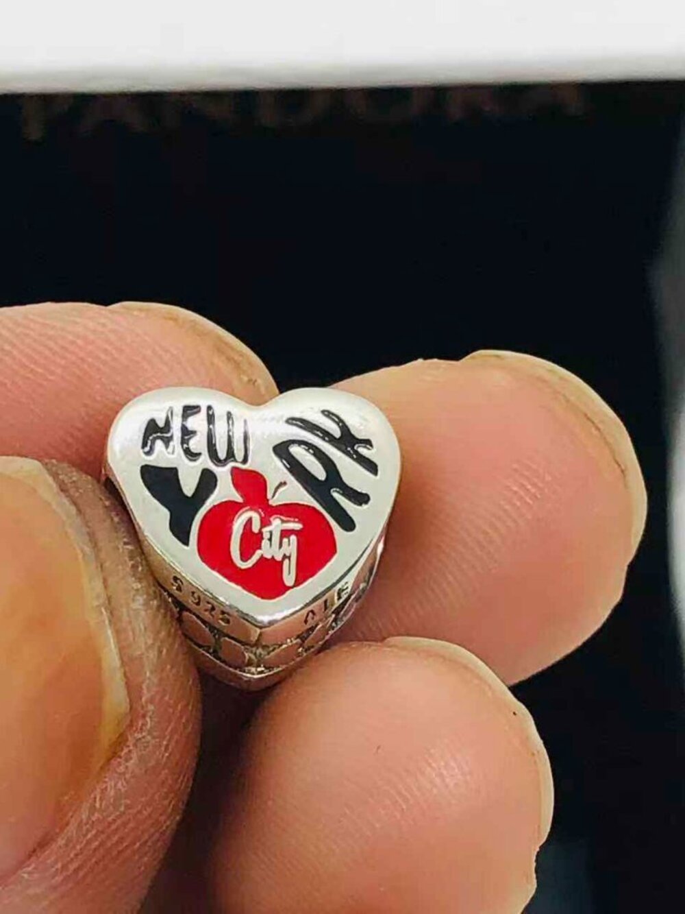 ✨🔥Pandora New York City Exclusive Heart Charm